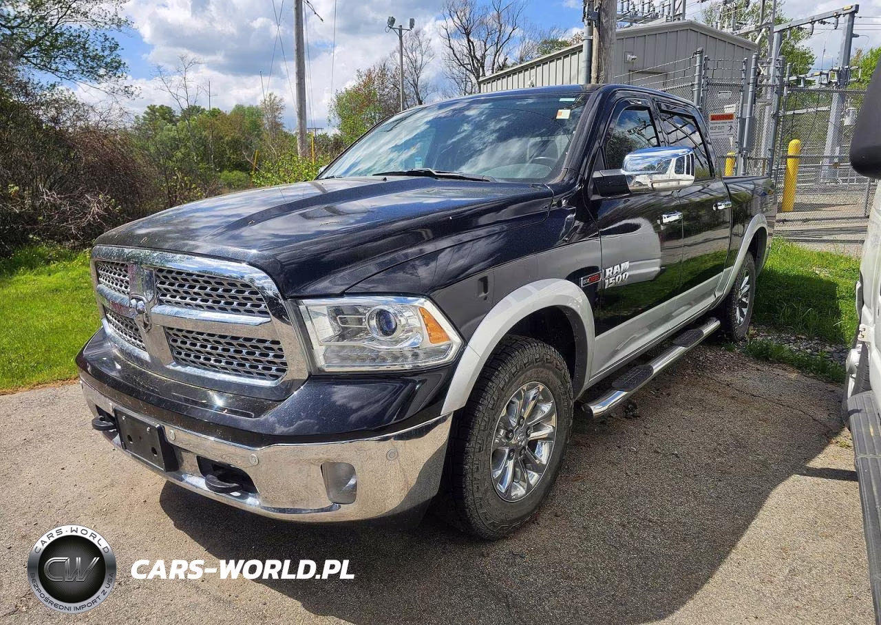2018 Ram 1500 Laramie VIN:1C6RR7NM6JS238059 - 2
