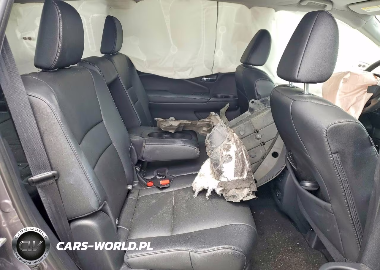 2019 Honda Pilot Touring VIN:5FNYF6H99KB067661 - 11