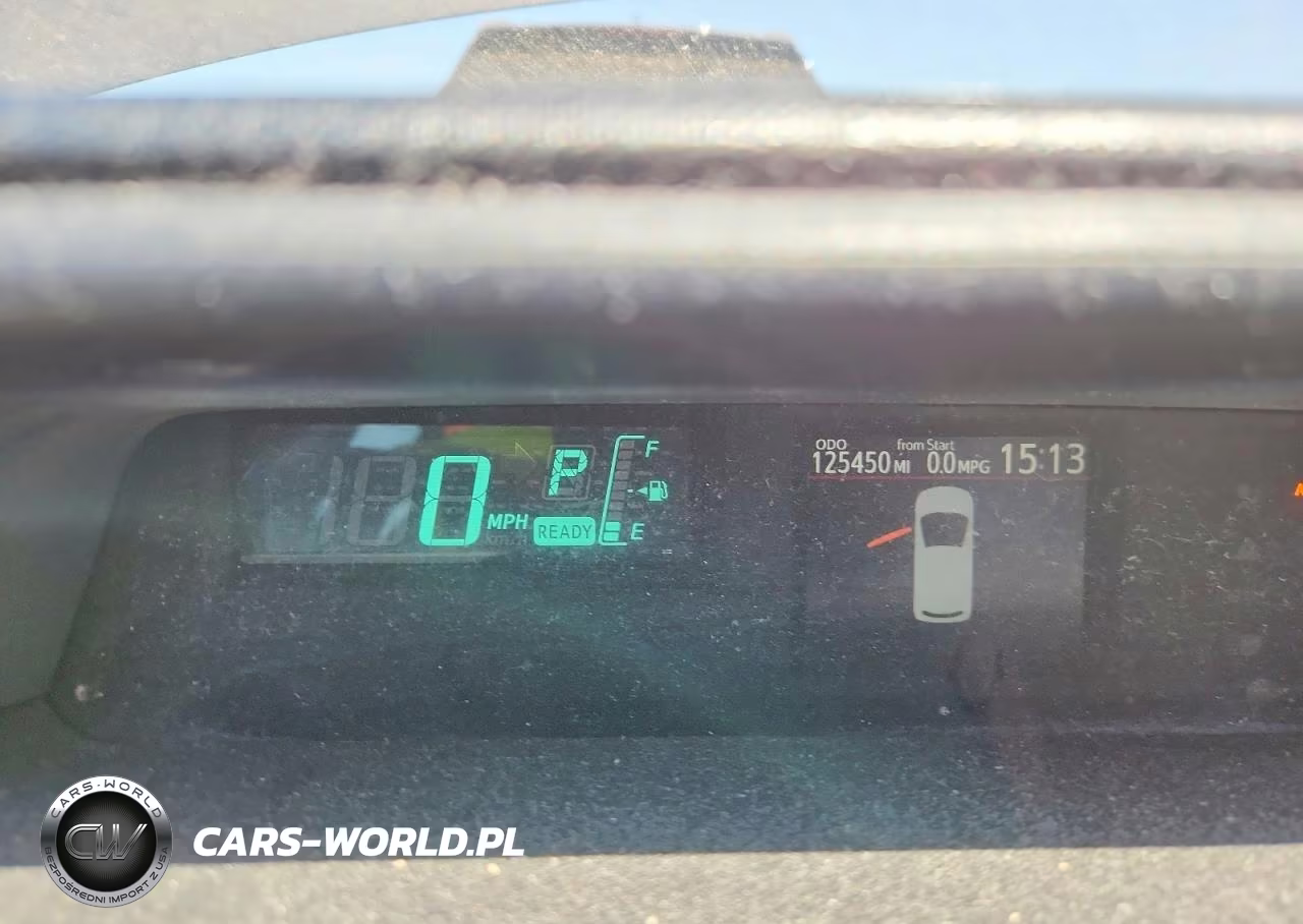 2013 Toyota Prius C One VIN:JTDKDTB36D1050973 - 9