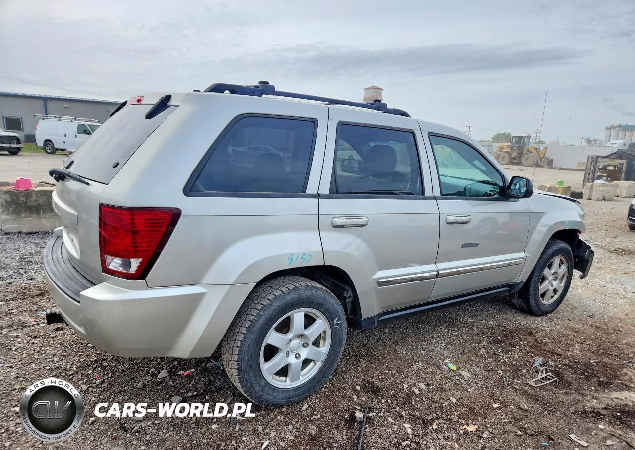 2010 Jeep Grand Cherokee Laredo VIN:1J4PR4GK0AC154446 - 3