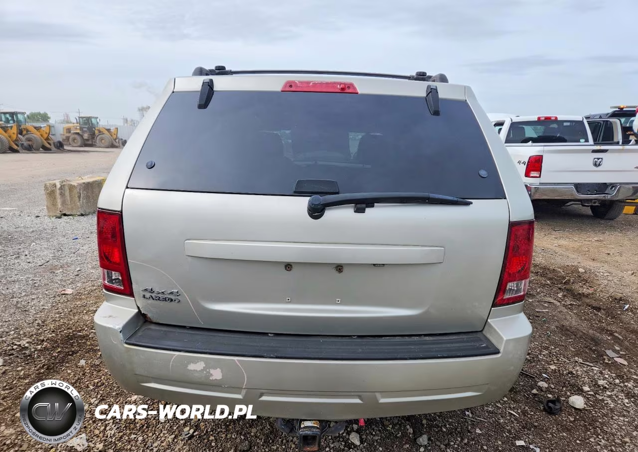 2010 Jeep Grand Cherokee Laredo VIN:1J4PR4GK0AC154446 - 6
