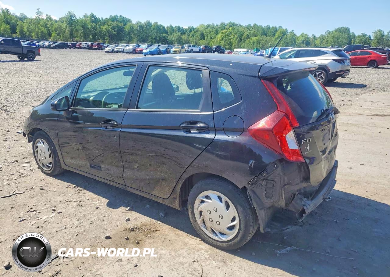 2018 Honda Fit Lx VIN:3HGGK5H44JM735352 - 2