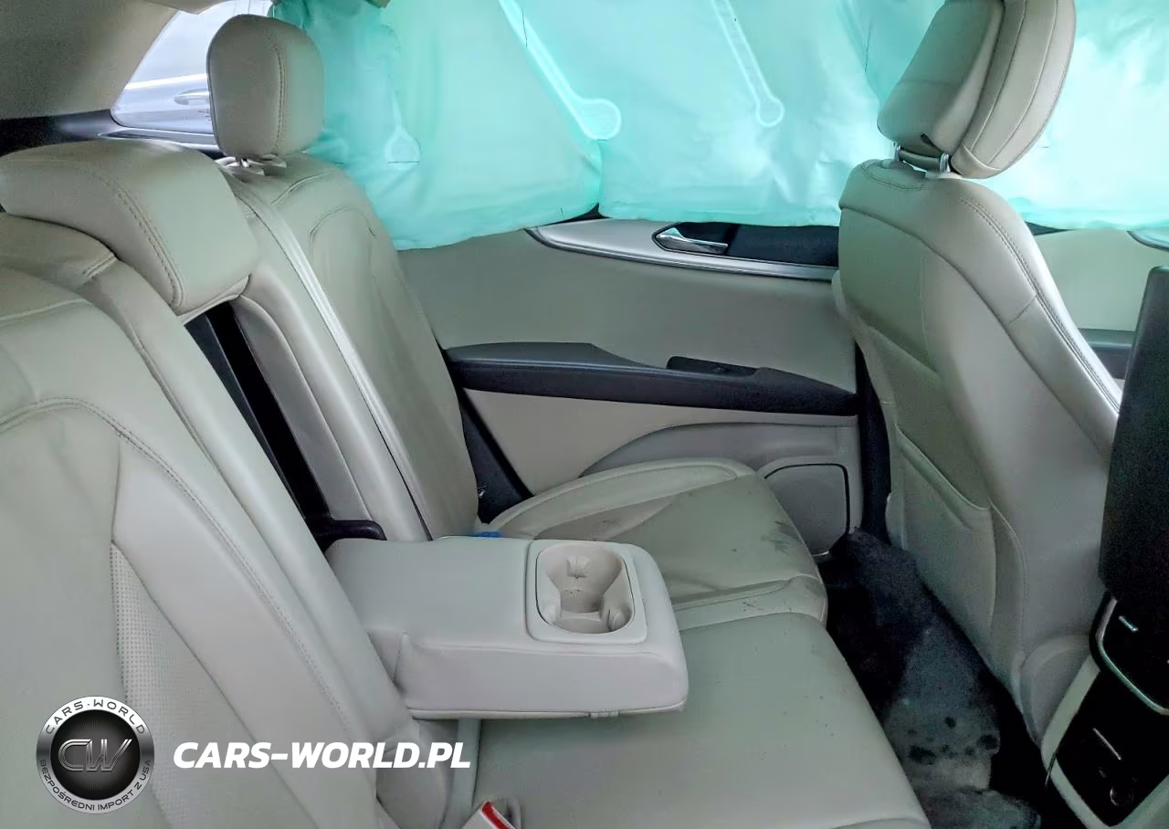 2020 Lincoln Nautilus VIN:2LMPJ6J90LBL21356 - 10