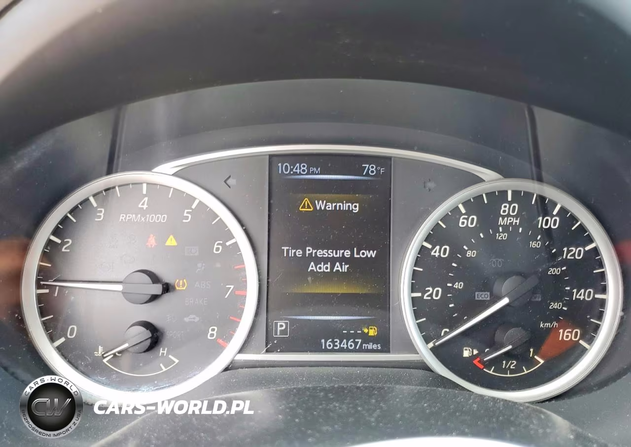 2016 Nissan Sentra Sr VIN:3N1AB7AP2GY263564 - 9
