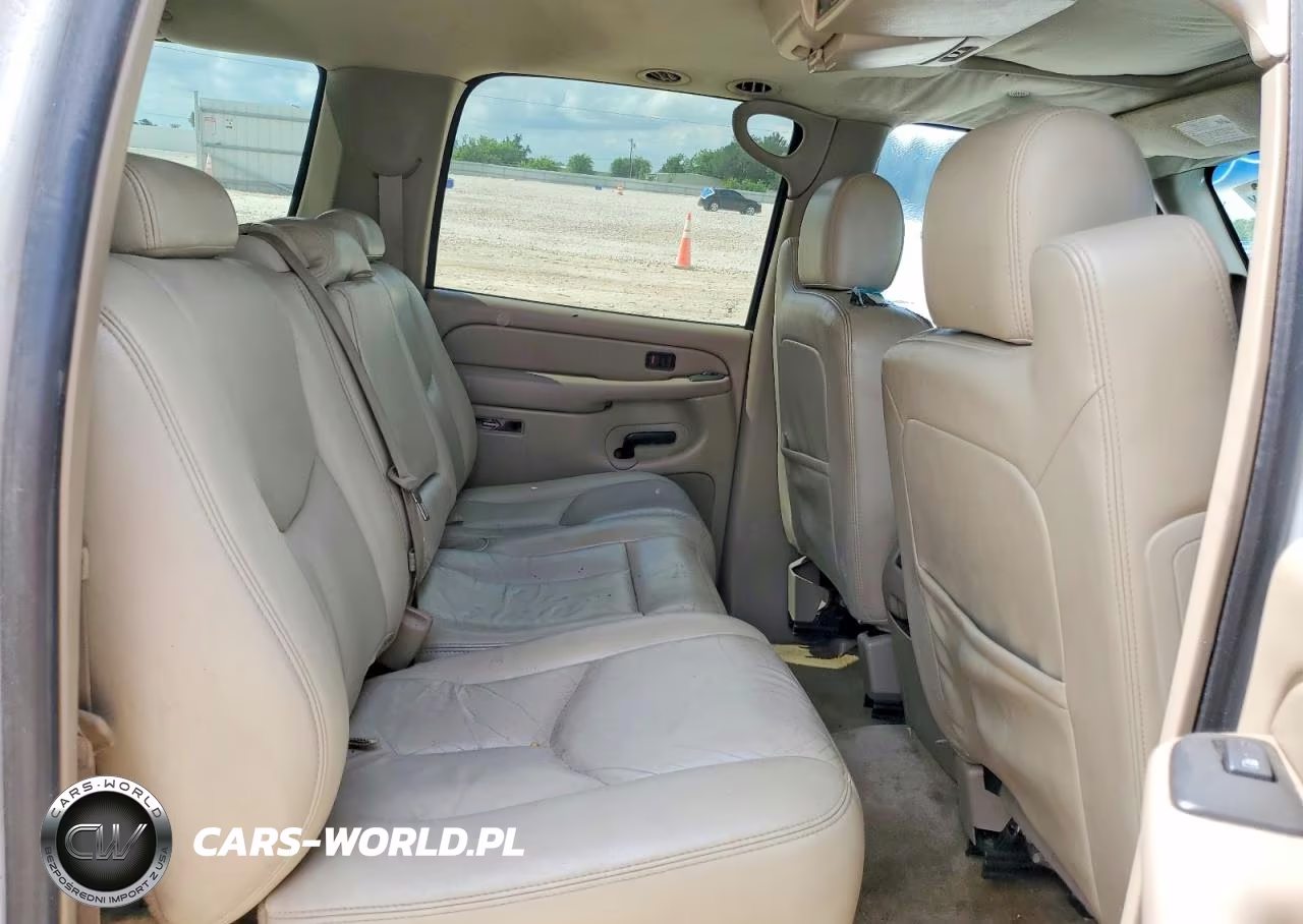2004 Chevrolet Suburban C1500 VIN:3GNEC16Z34G298755 - 11