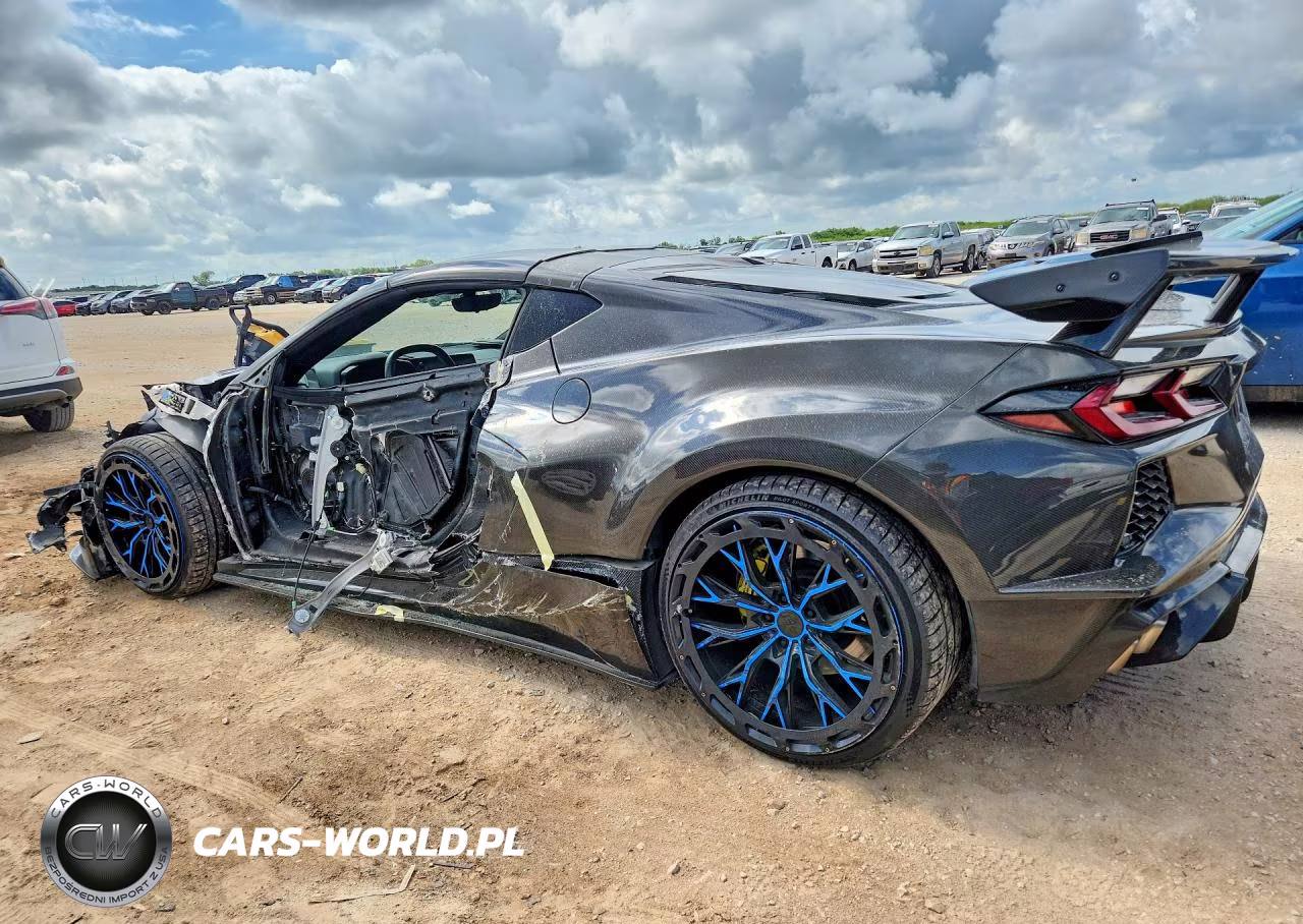 2021 Chevrolet Corvette Stingray 2Lt VIN:1G1YB2D49M5118751 - 2