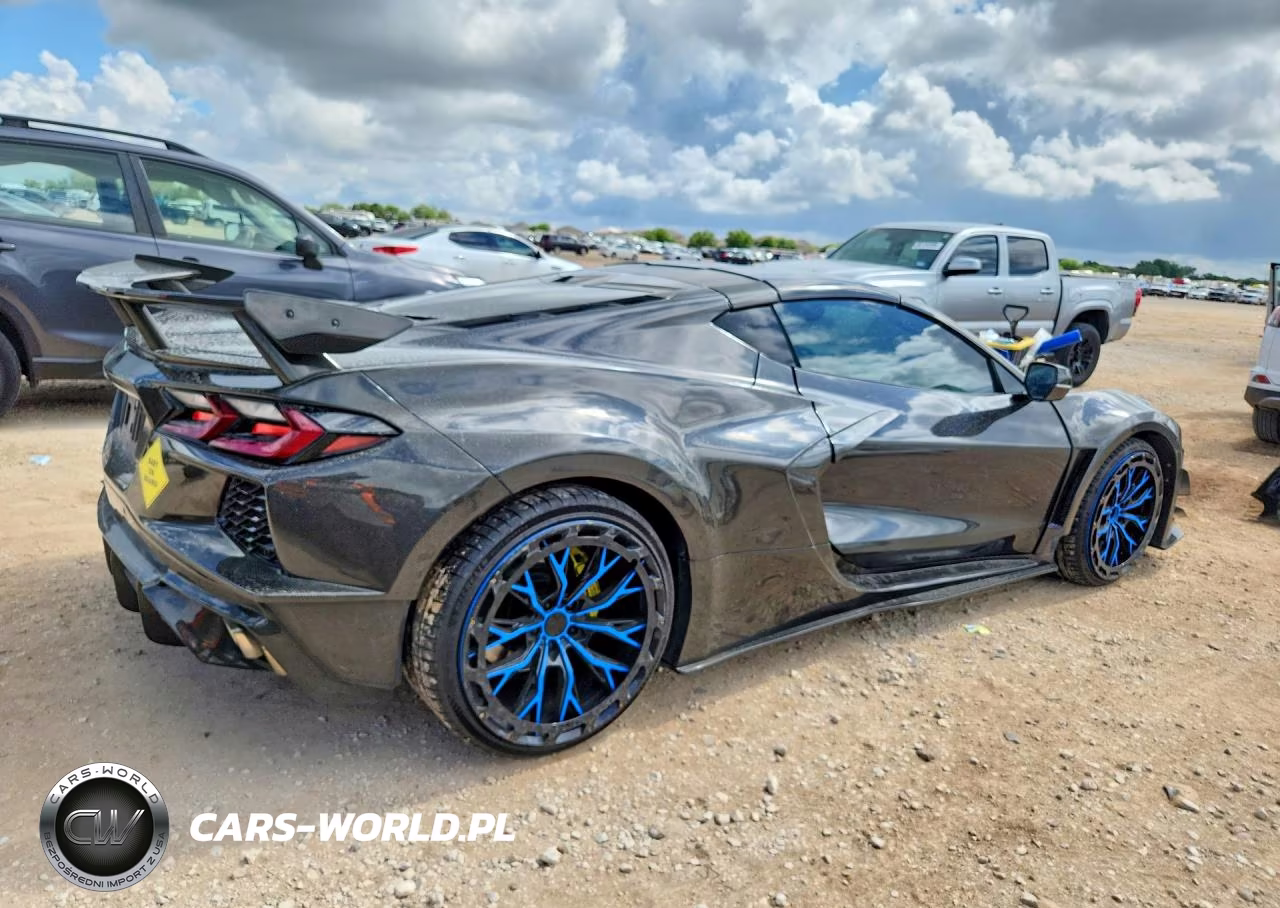 2021 Chevrolet Corvette Stingray 2Lt VIN:1G1YB2D49M5118751 - 3