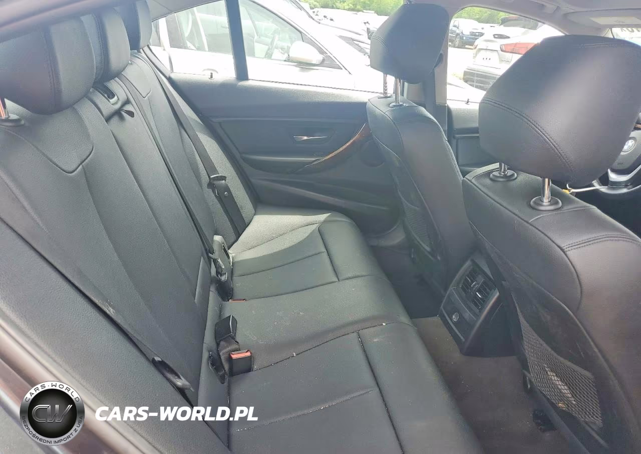 2015 BMW 3 Series VIN:WBA3B5G58FNS16144 - 10
