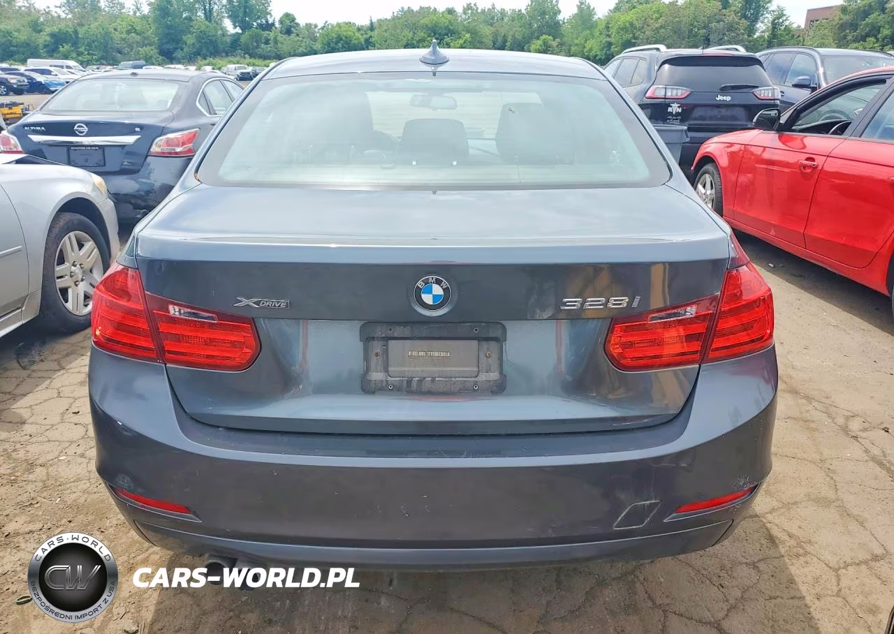 2015 BMW 3 Series VIN:WBA3B5G58FNS16144 - 6