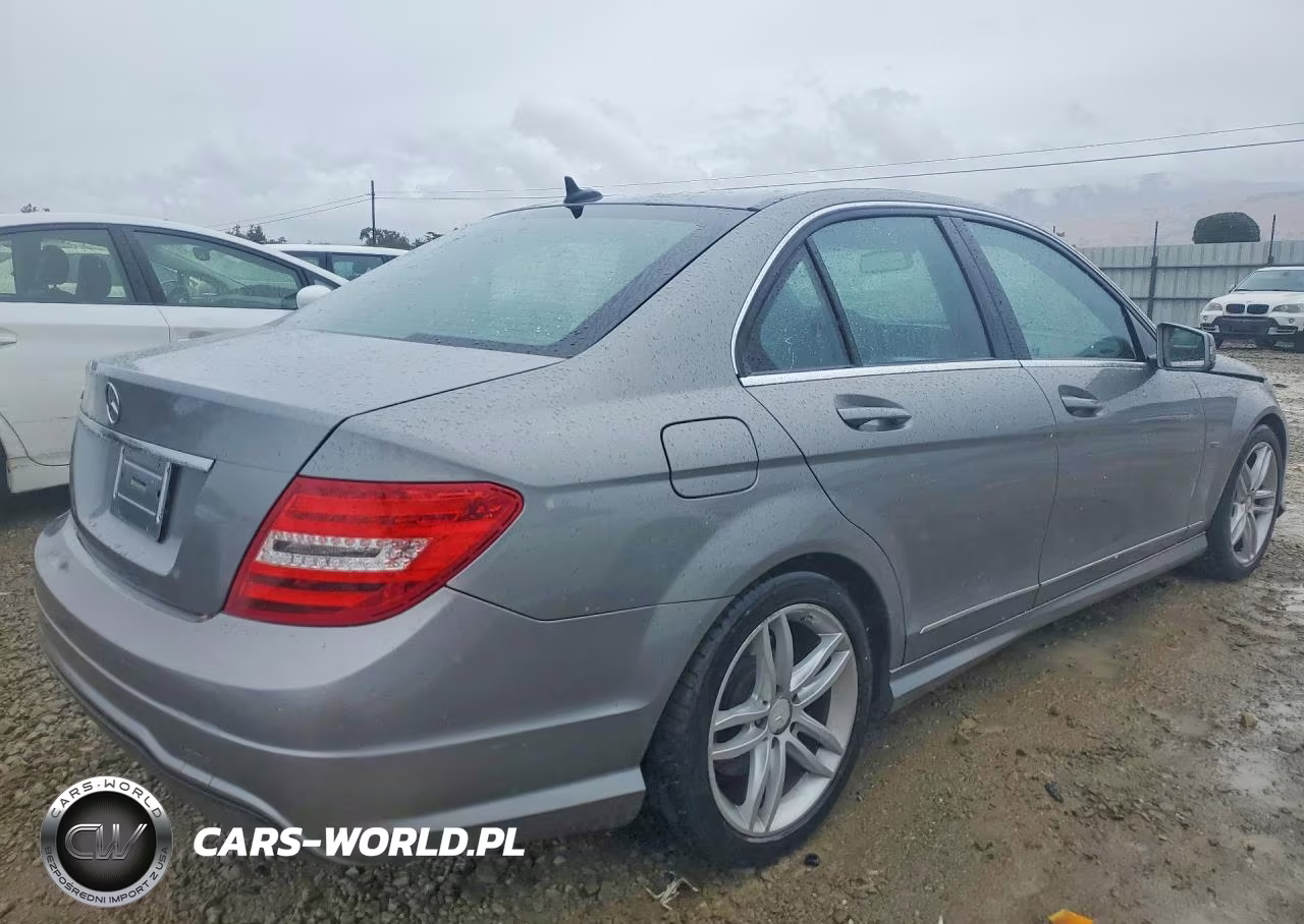 2012 Mercedes-Benz C 250 VIN:WDDGF4HB3CA640704 - 3