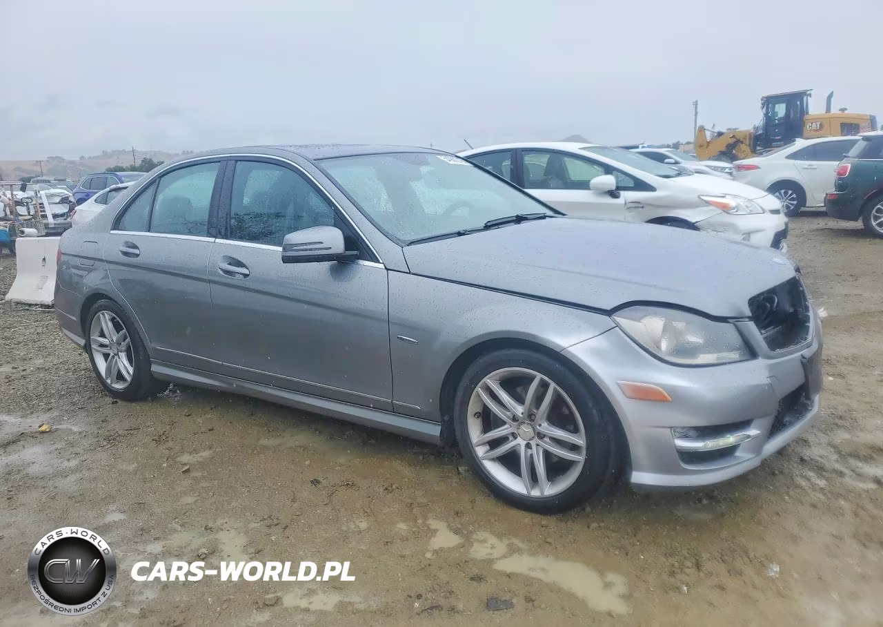 2012 Mercedes-Benz C 250 VIN:WDDGF4HB3CA640704 - 4