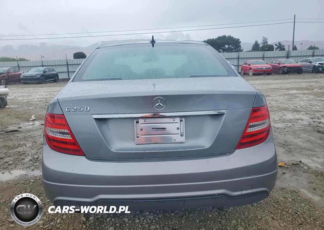2012 Mercedes-Benz C 250 VIN:WDDGF4HB3CA640704 - 6