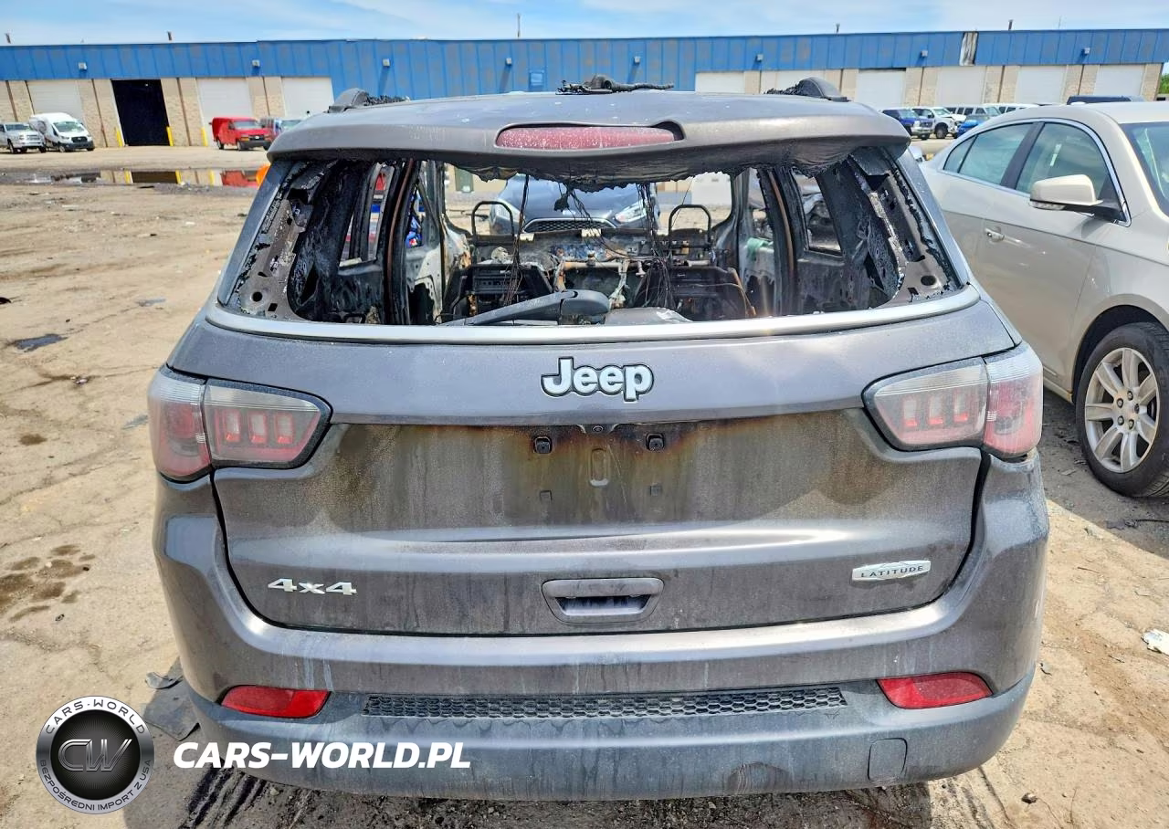 2019 Jeep Compass Latitude VIN:3C4NJDBBXKT648122 - 6