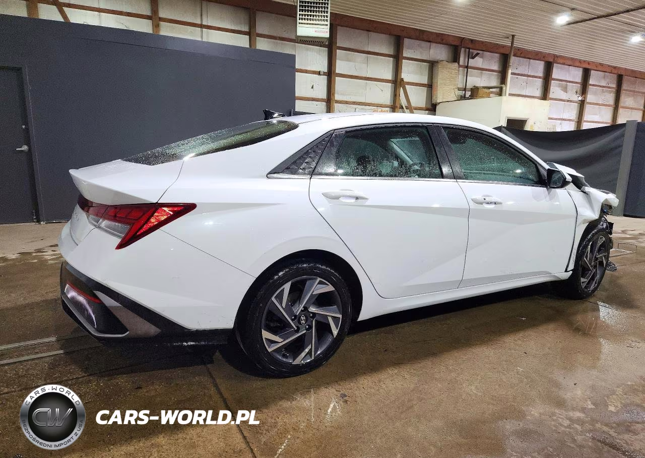 2025 Hyundai Elantra Sel VIN:KMHLS4DG2SU914019 - 3