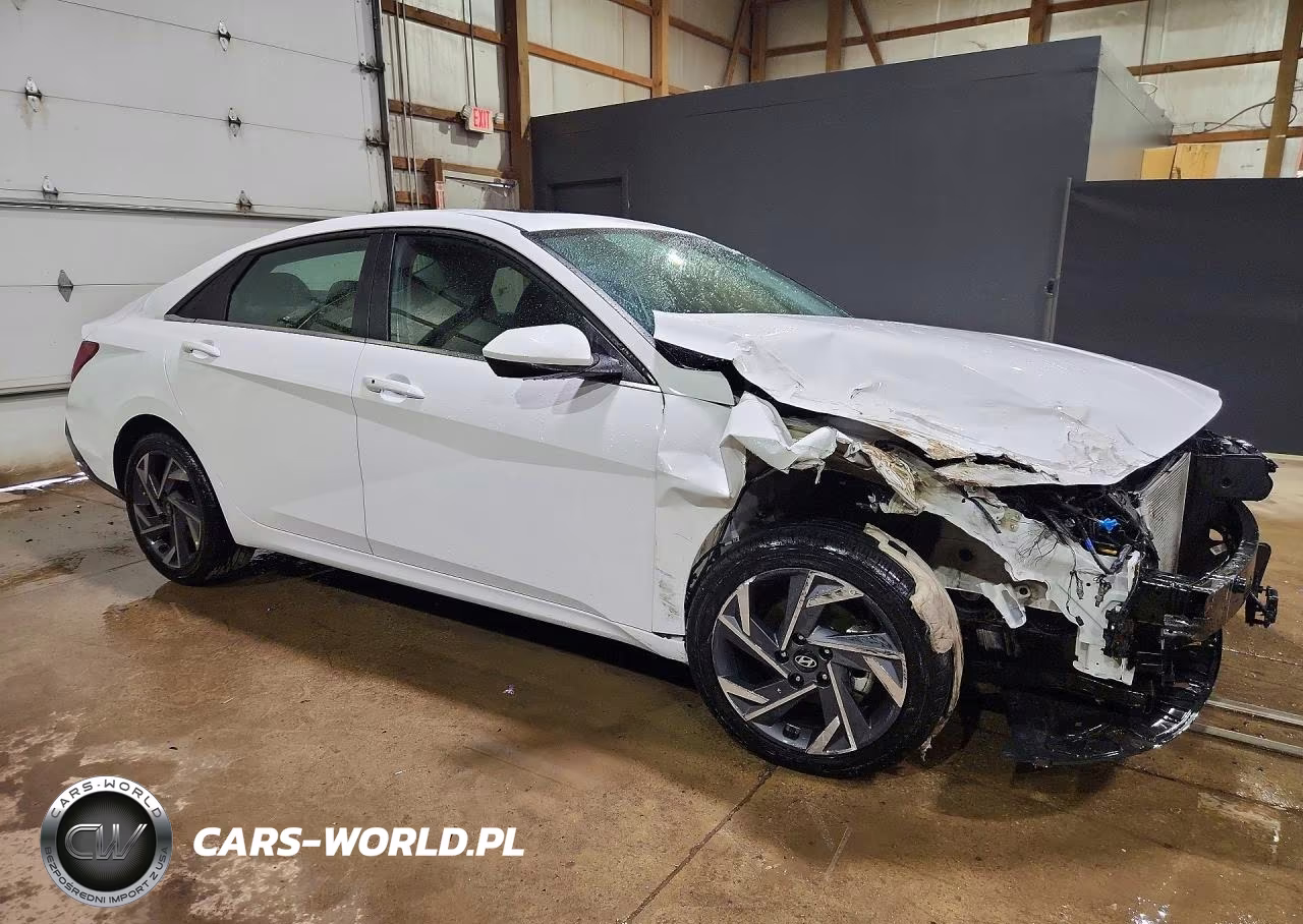 2025 Hyundai Elantra Sel VIN:KMHLS4DG2SU914019 - 4