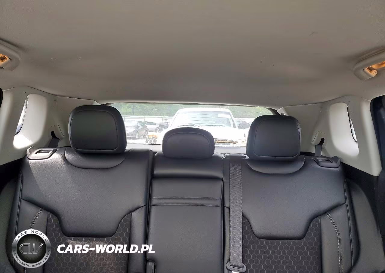 2018 Jeep Compass Latitude VIN:3C4NJDBB9JT402161 - 10