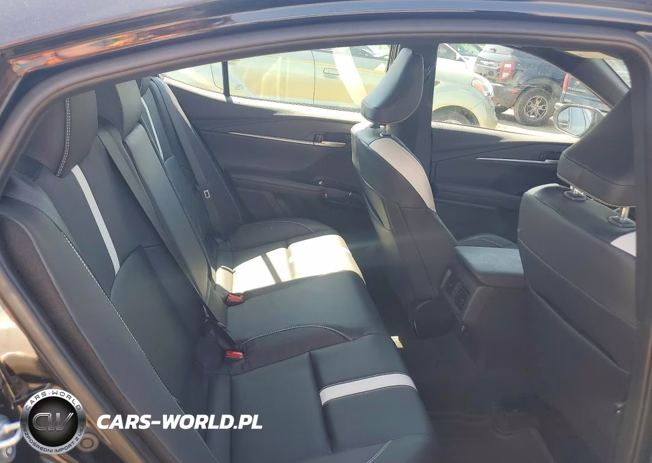 2025 Toyota Camry Se VIN:4T1DBADK5SU512227 - 10