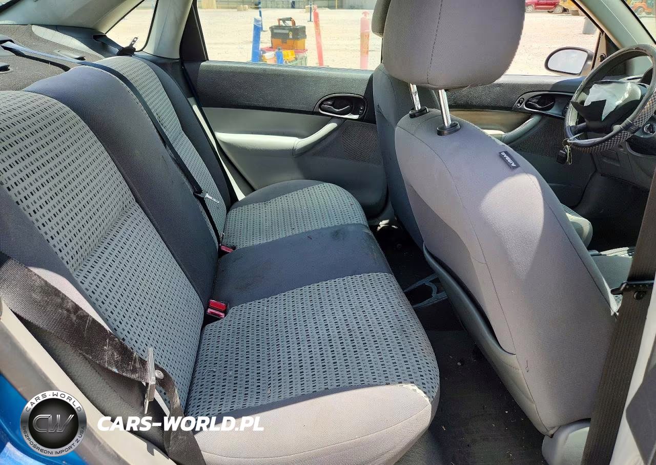 2007 Ford Focus Zx4 VIN:1FAHP34N47W258038 - 10