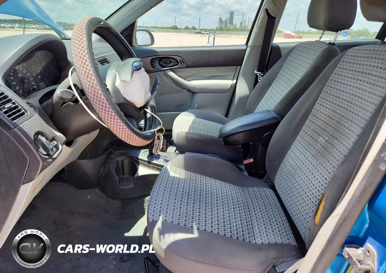 2007 Ford Focus Zx4 VIN:1FAHP34N47W258038 - 7