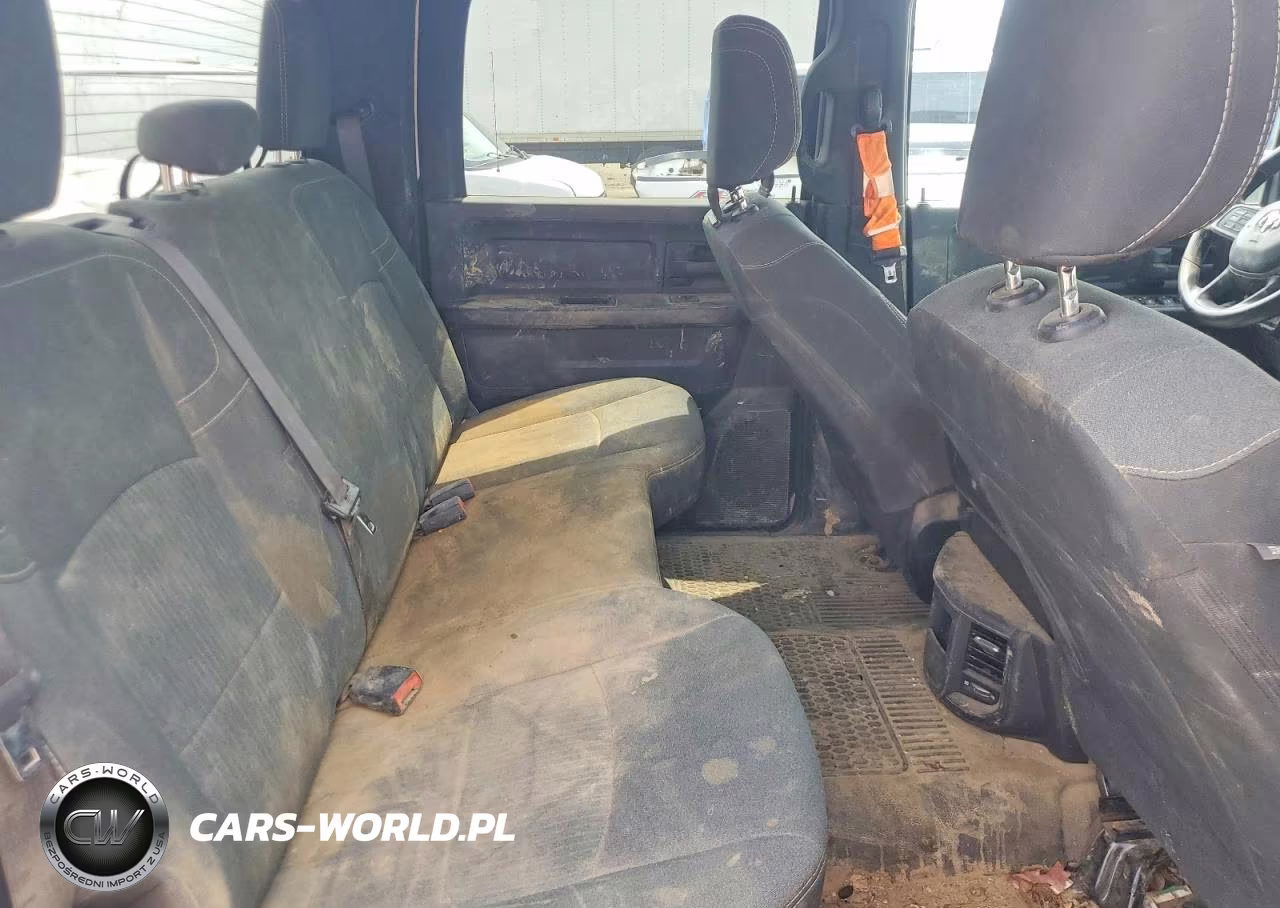 2022 Ram 3500 Tradesman VIN:3C63R3GJ6NG175592 - 10
