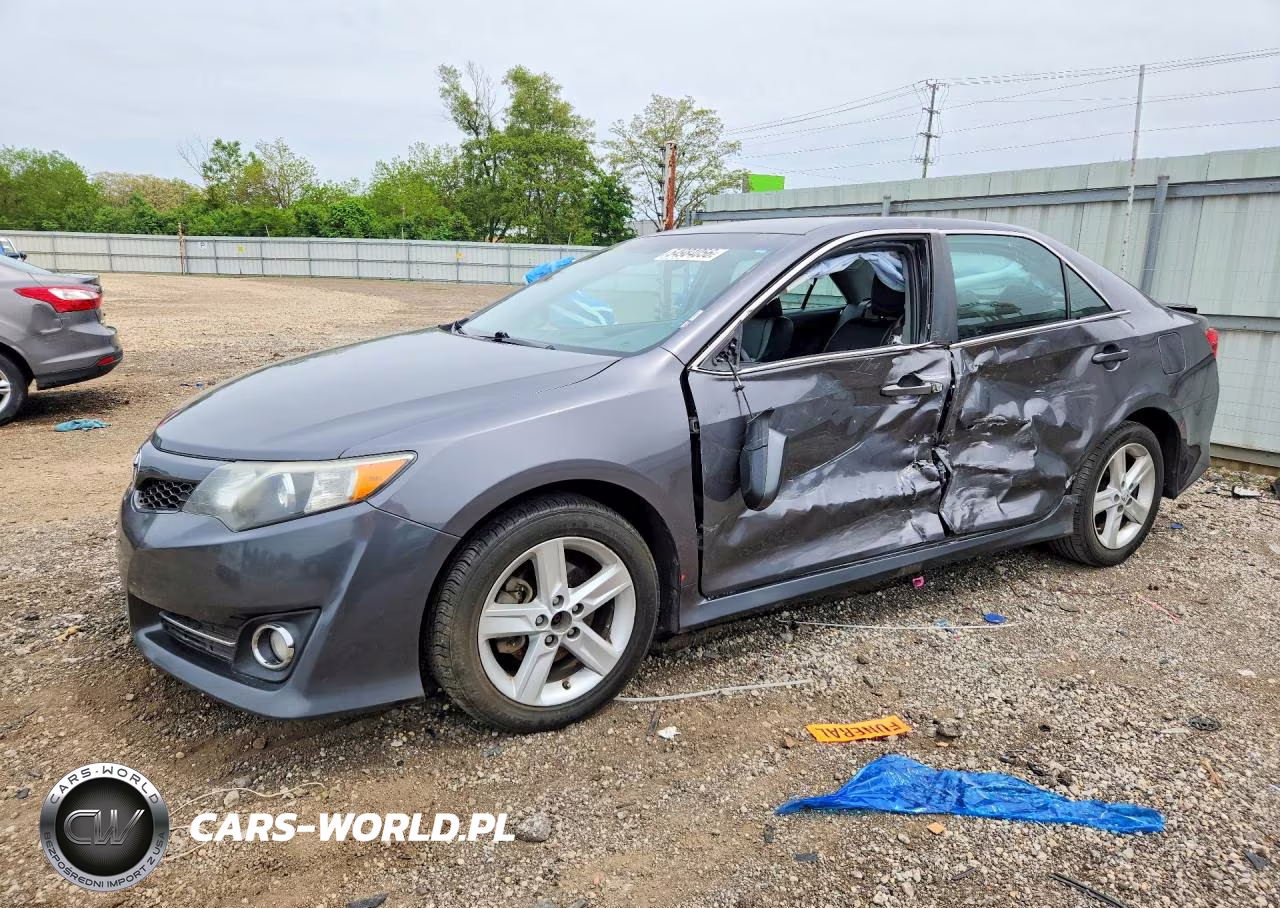 2014 Toyota Camry Se – zdjęcie 1 z 12