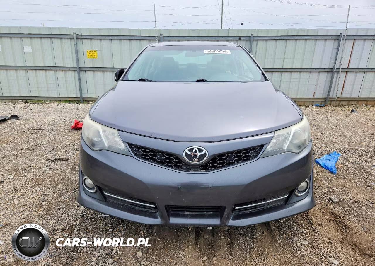 2014 Toyota Camry Se VIN:4T1BF1FK7EU738380 - 5