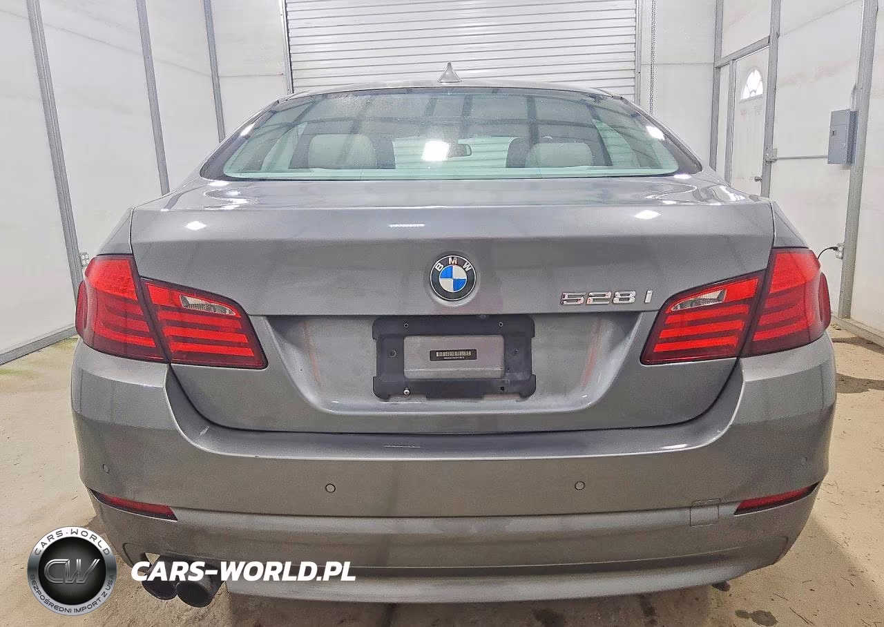 2012 BMW 528 I VIN:WBAXG5C50CDY29918 - 6