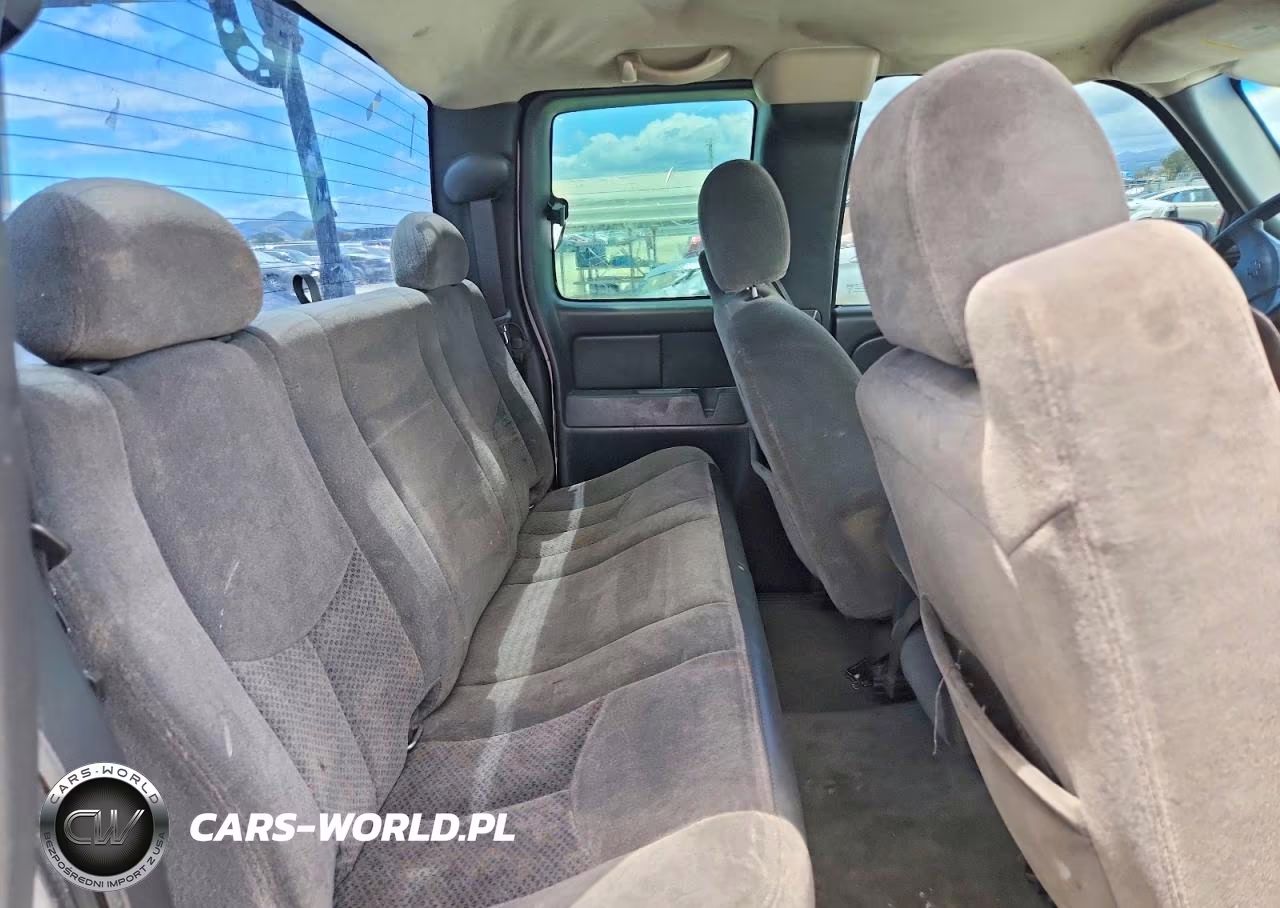 2005 Chevrolet Silverado C1500 VIN:1GCEC19V25Z284588 - 11
