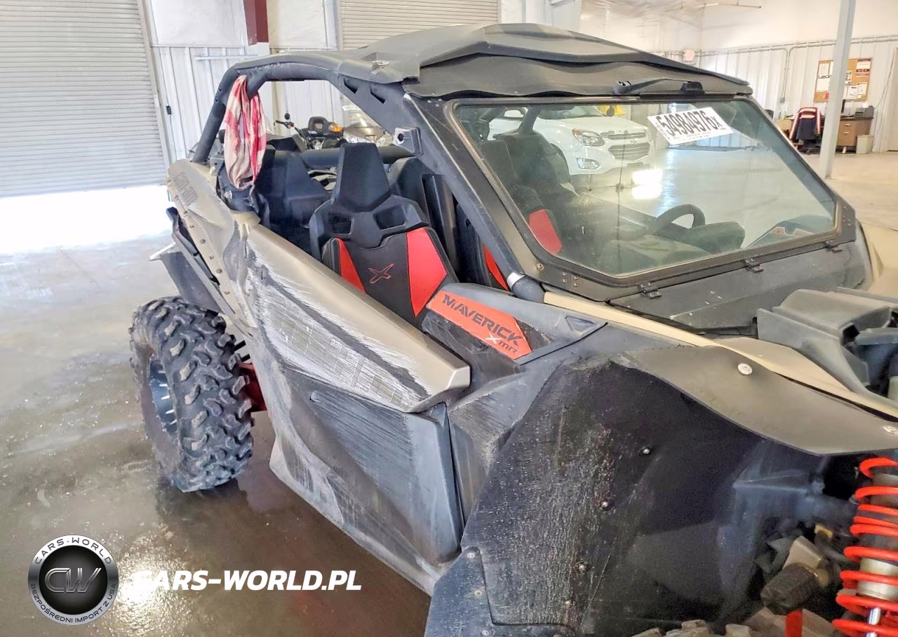 2023 Can-Am Maverick X3 Utility Vehicle VIN:3JBVRAV43PE000365 - 9