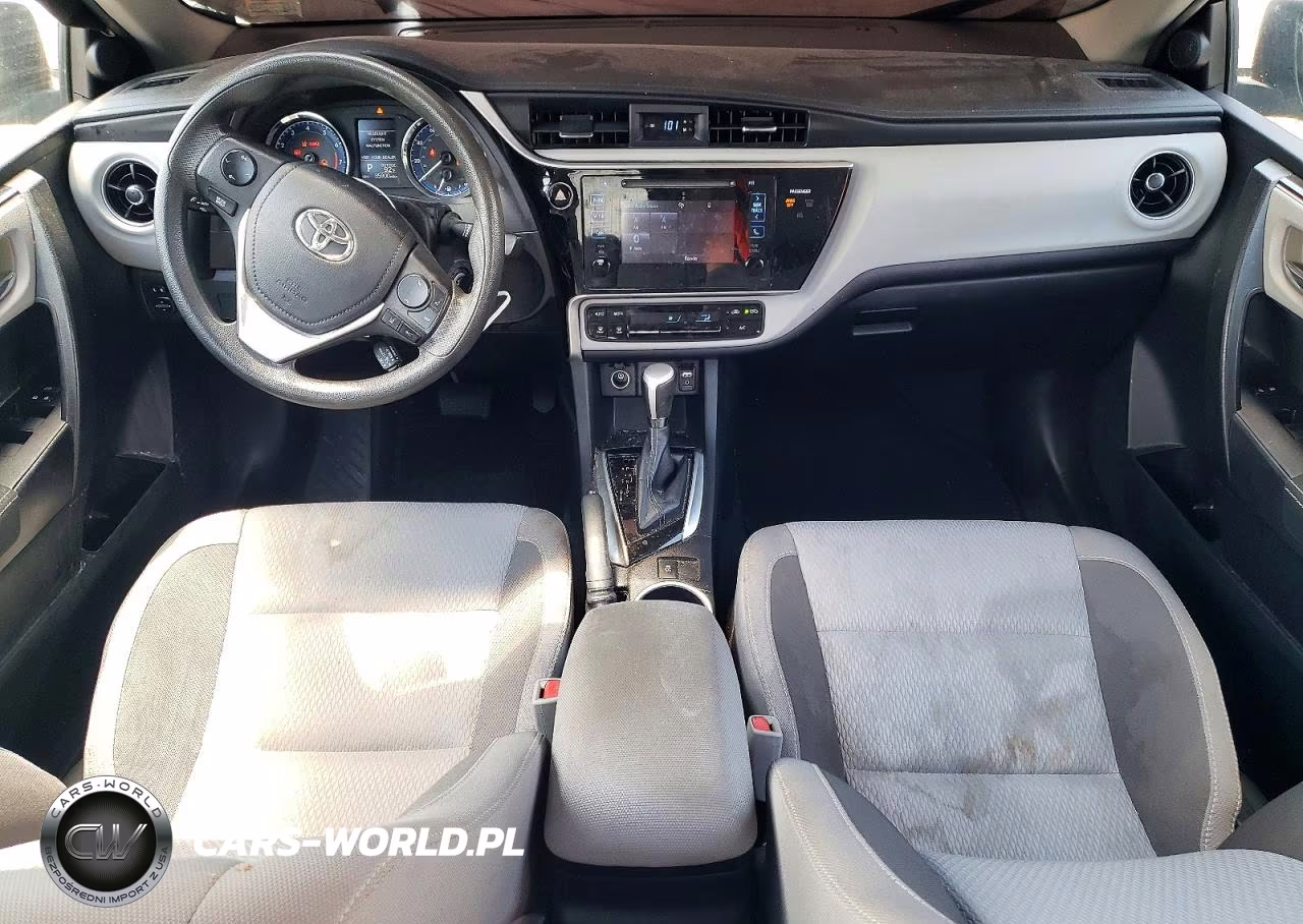 2017 Toyota Corolla Le VIN:2T1BURHE6HC960975 - 8