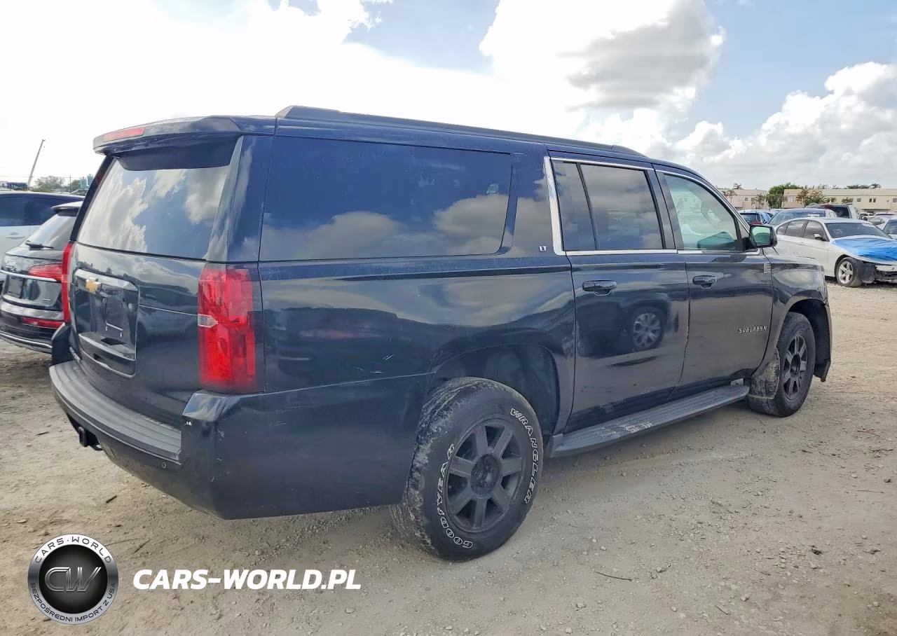 2018 Chevrolet Suburban C1500 Lt VIN:1GNSCHKC6JR179235 - 3