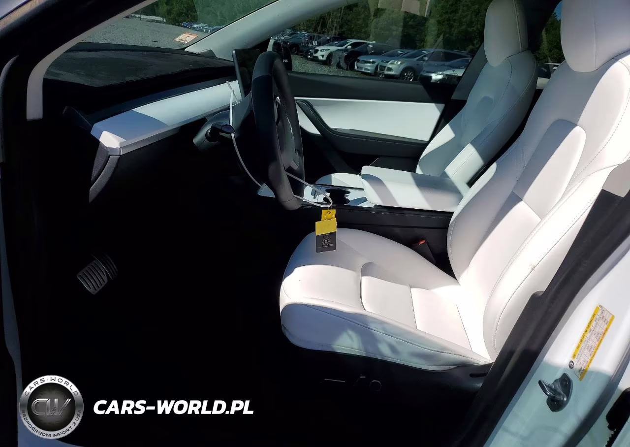 2022 Tesla Model Y VIN:7SAYGDEF3NF461059 - 7