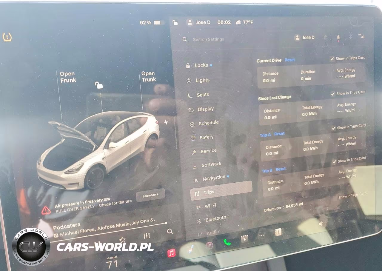 2022 Tesla Model Y VIN:7SAYGDEF3NF461059 - 9