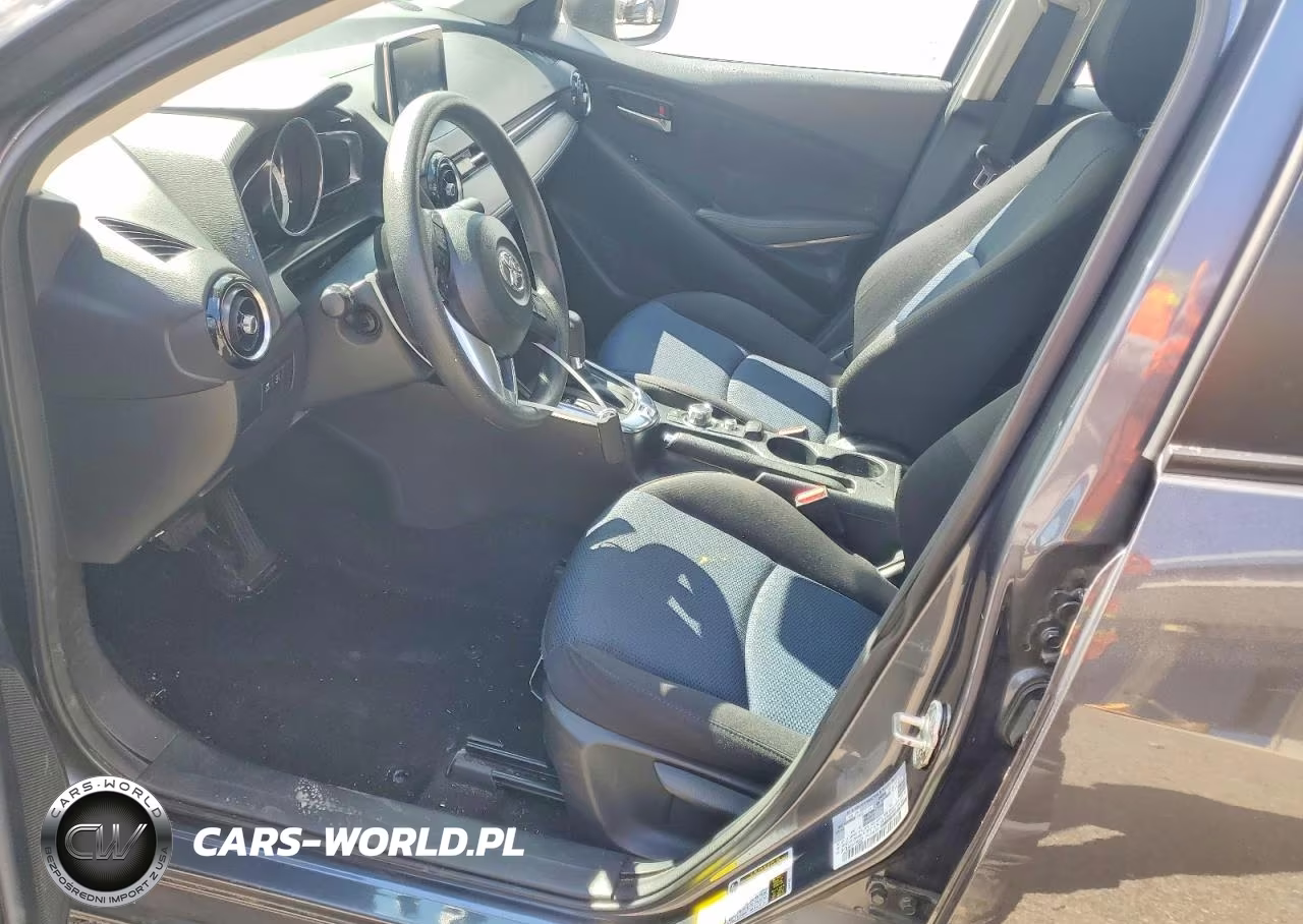 2017 Toyota Yaris Ia Base VIN:3MYDLBYV4HY166321 - 7