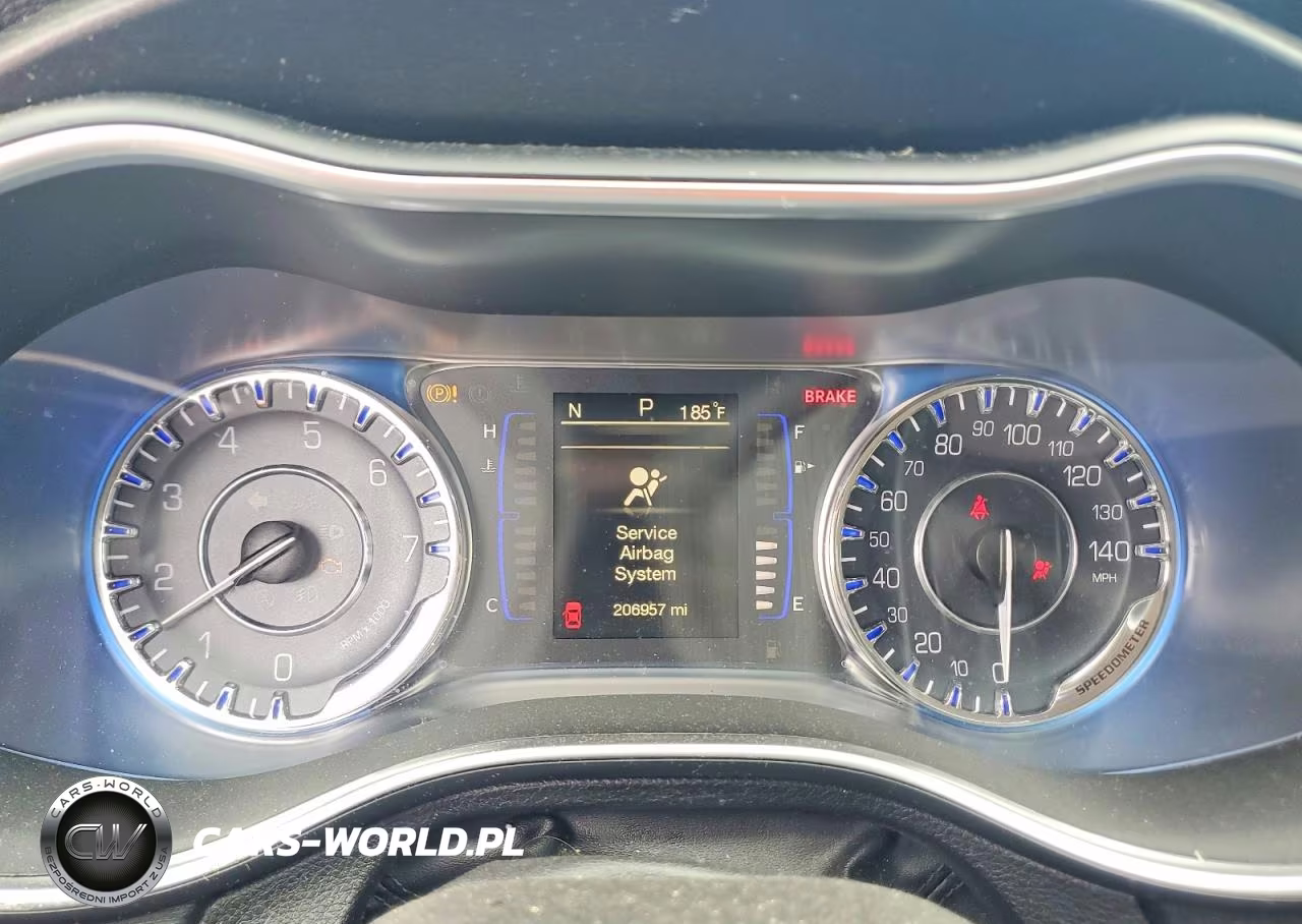 2015 Chrysler 200 Limited VIN:1C3CCCAB0FN714118 - 9