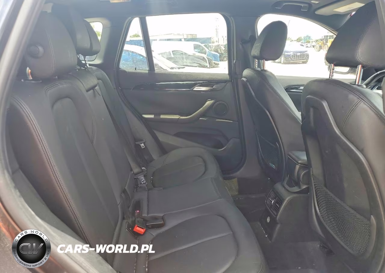 2018 BMW X1 Sdrive28I VIN:WBXHU7C32J5L06565 - 10