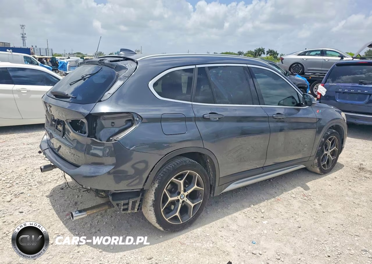 2018 BMW X1 Sdrive28I VIN:WBXHU7C32J5L06565 - 3