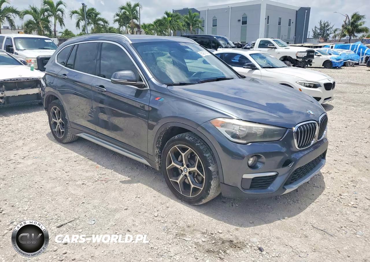 2018 BMW X1 Sdrive28I VIN:WBXHU7C32J5L06565 - 4