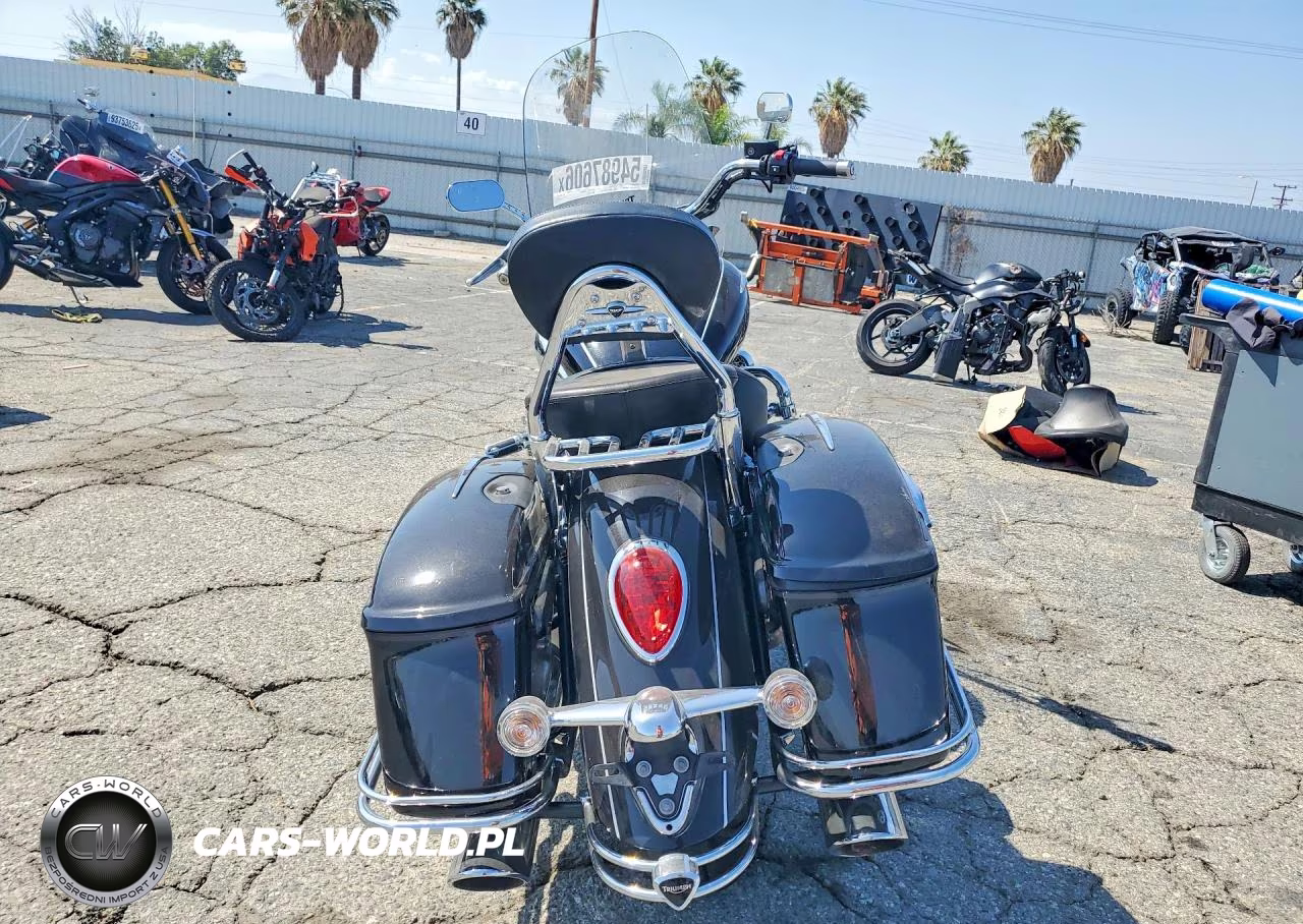 2011 Triumph Motorcycle Rocket Iii Touring VIN:SMTC05LRXBJ458082 - 4