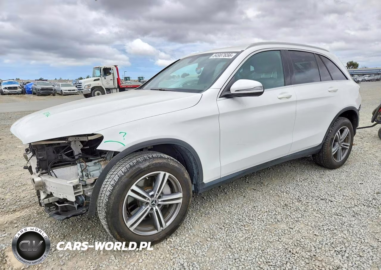 2020 Mercedes-Benz Glc 300 – zdjęcie 1 z 14