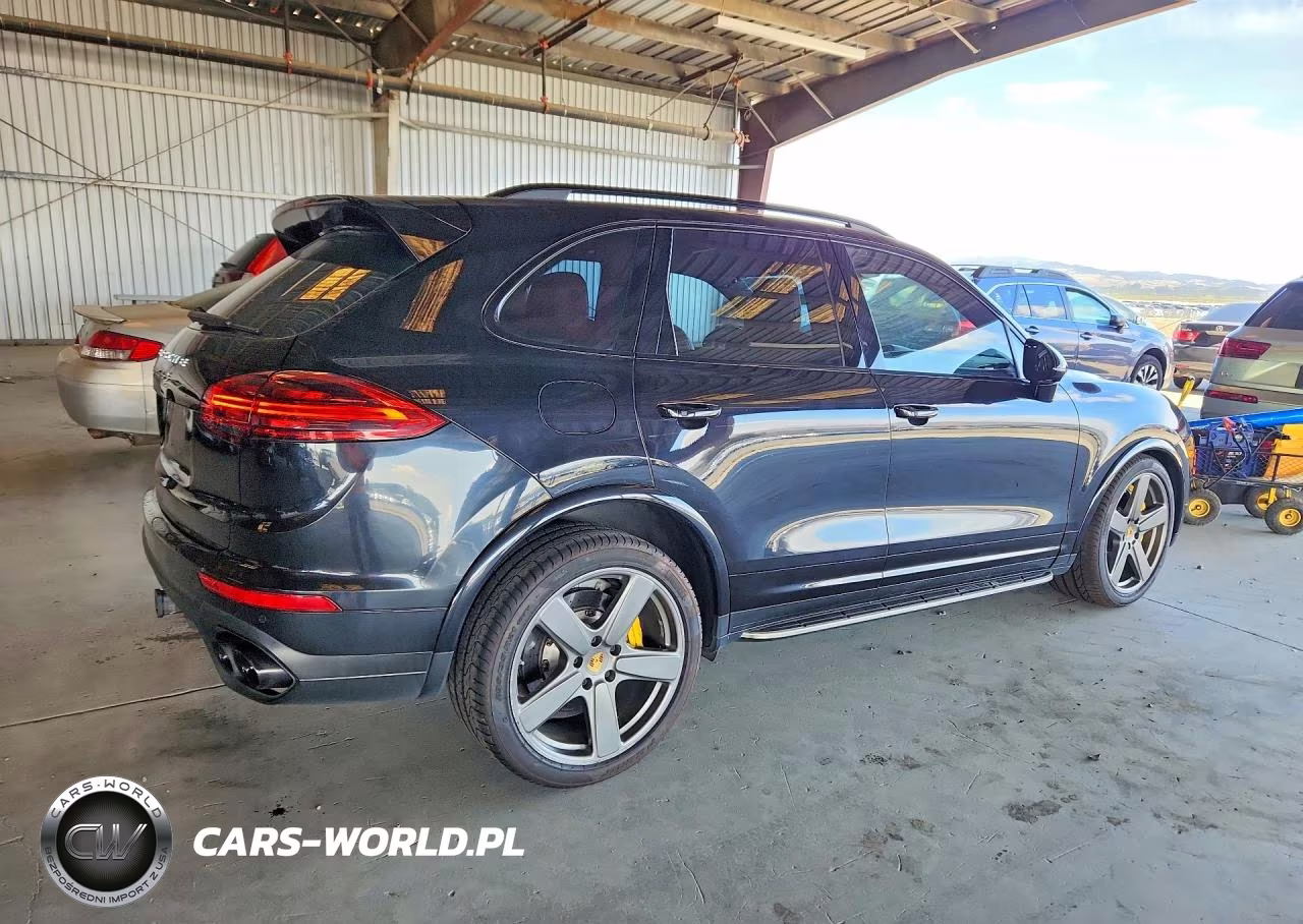2017 Porsche Cayenne Turbo VIN:WP1AC2A26HLA97026 - 3