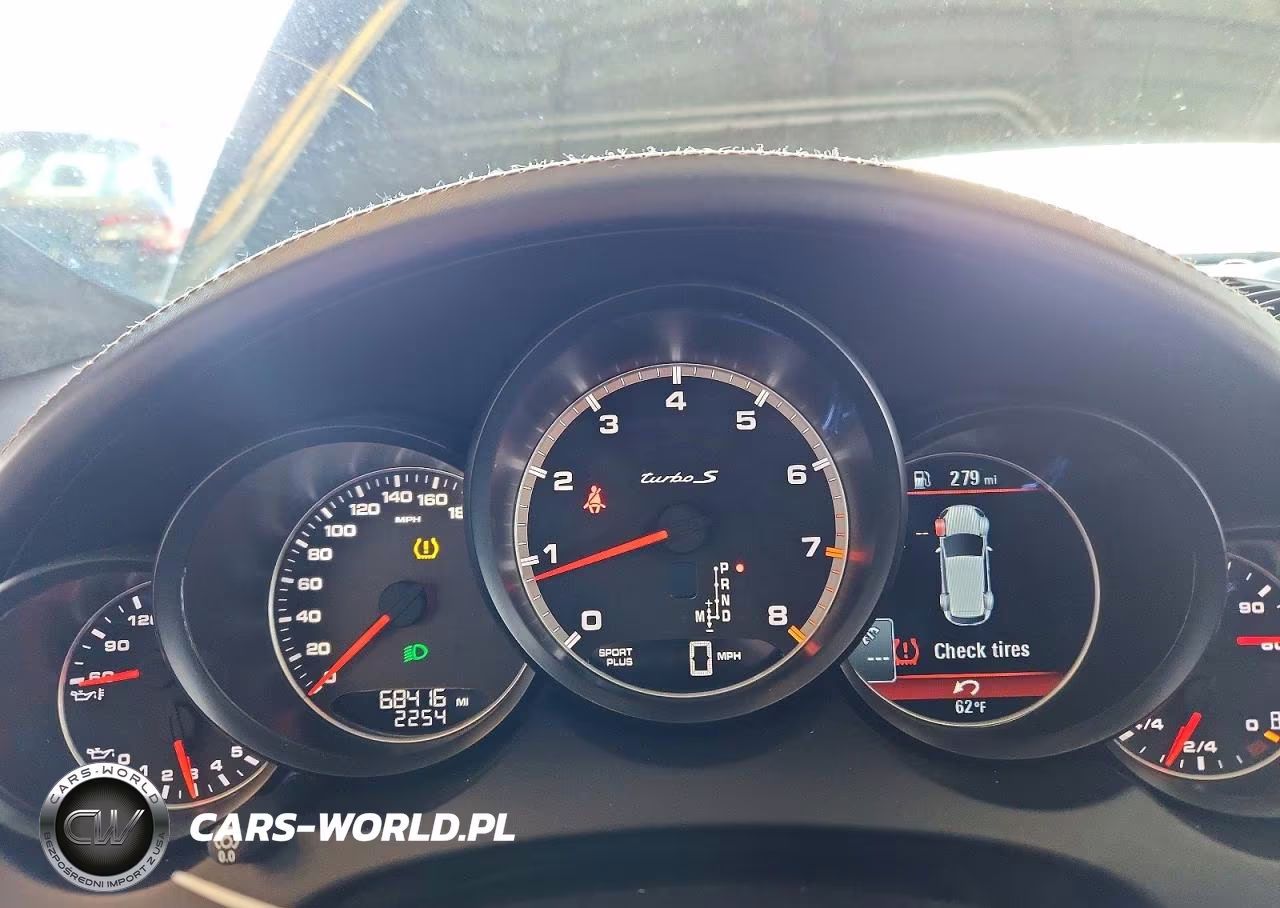2017 Porsche Cayenne Turbo VIN:WP1AC2A26HLA97026 - 9