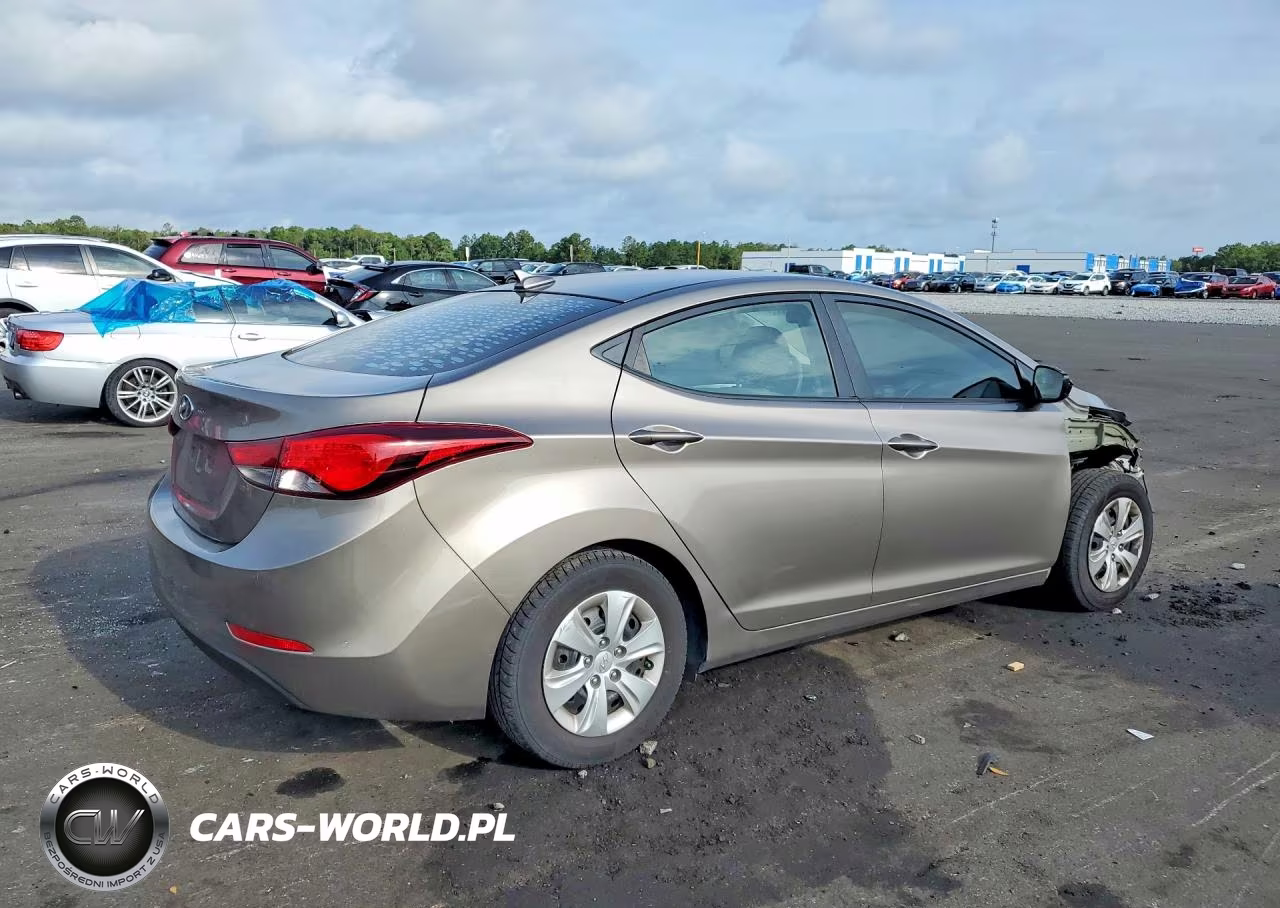 2016 Hyundai Elantra Se VIN:5NPDH4AE2GH789499 - 3