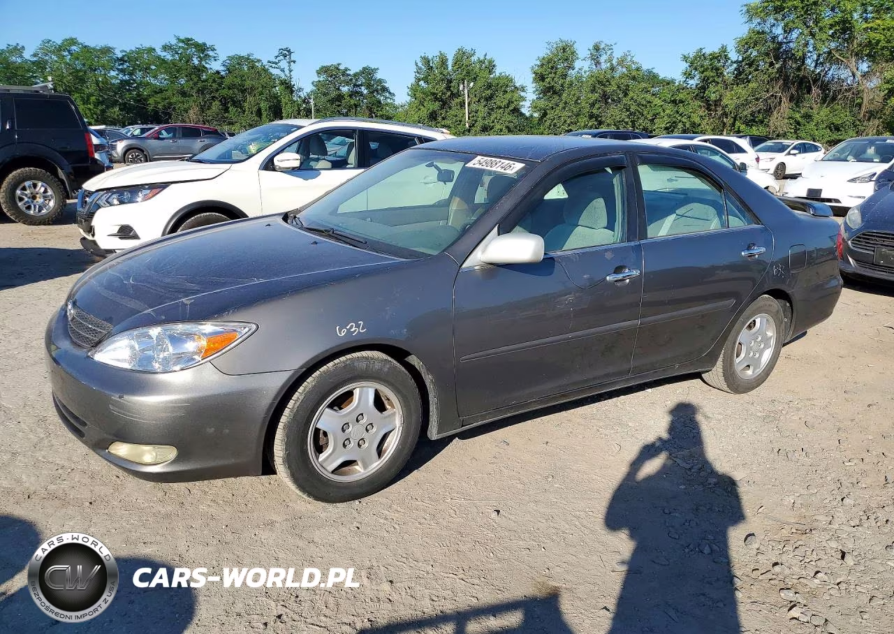 2002 Toyota Camry Le V6 – zdjęcie 1 z 12
