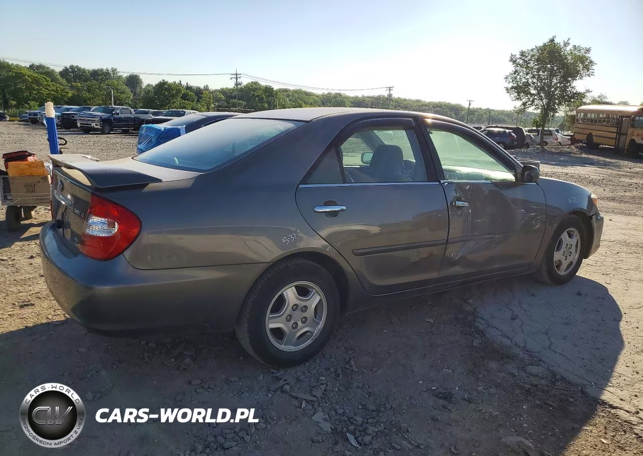2002 Toyota Camry Le V6 VIN:4T1BF32K42U541552 - 3
