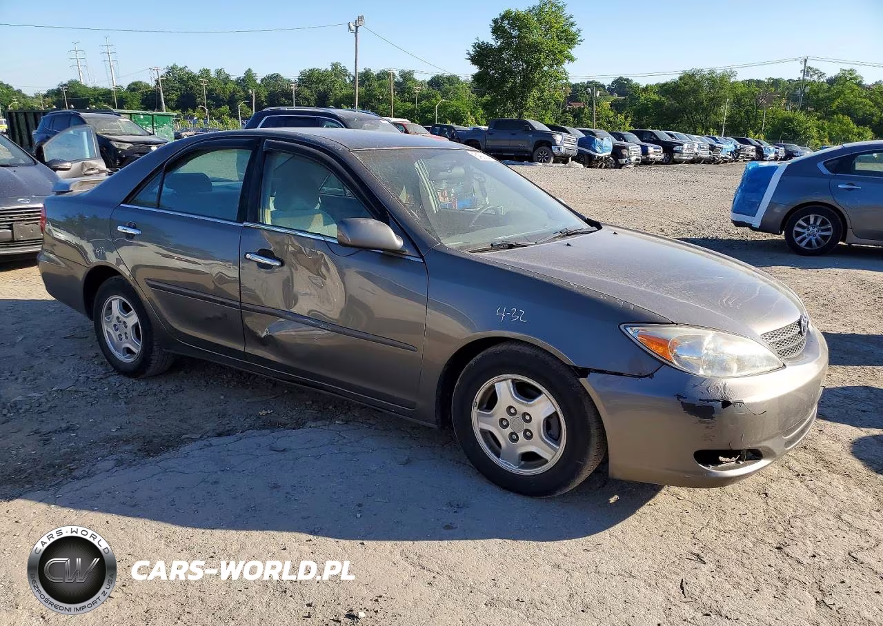 2002 Toyota Camry Le V6 VIN:4T1BF32K42U541552 - 4