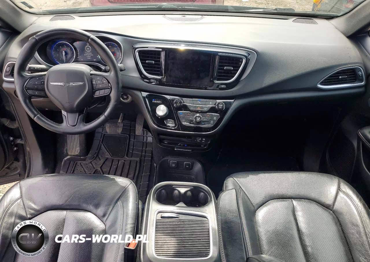 2018 Chrysler Pacifica Touring L Plus VIN:2C4RC1EG0JR351752 - 8