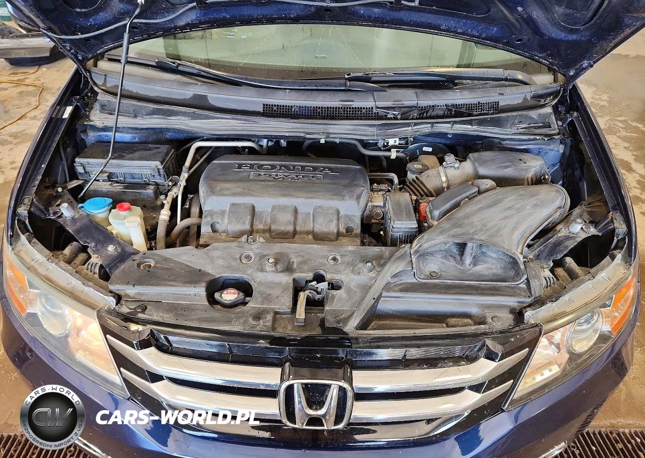 2016 Honda Odyssey Touring VIN:5FNRL5H93GB026652 - 12