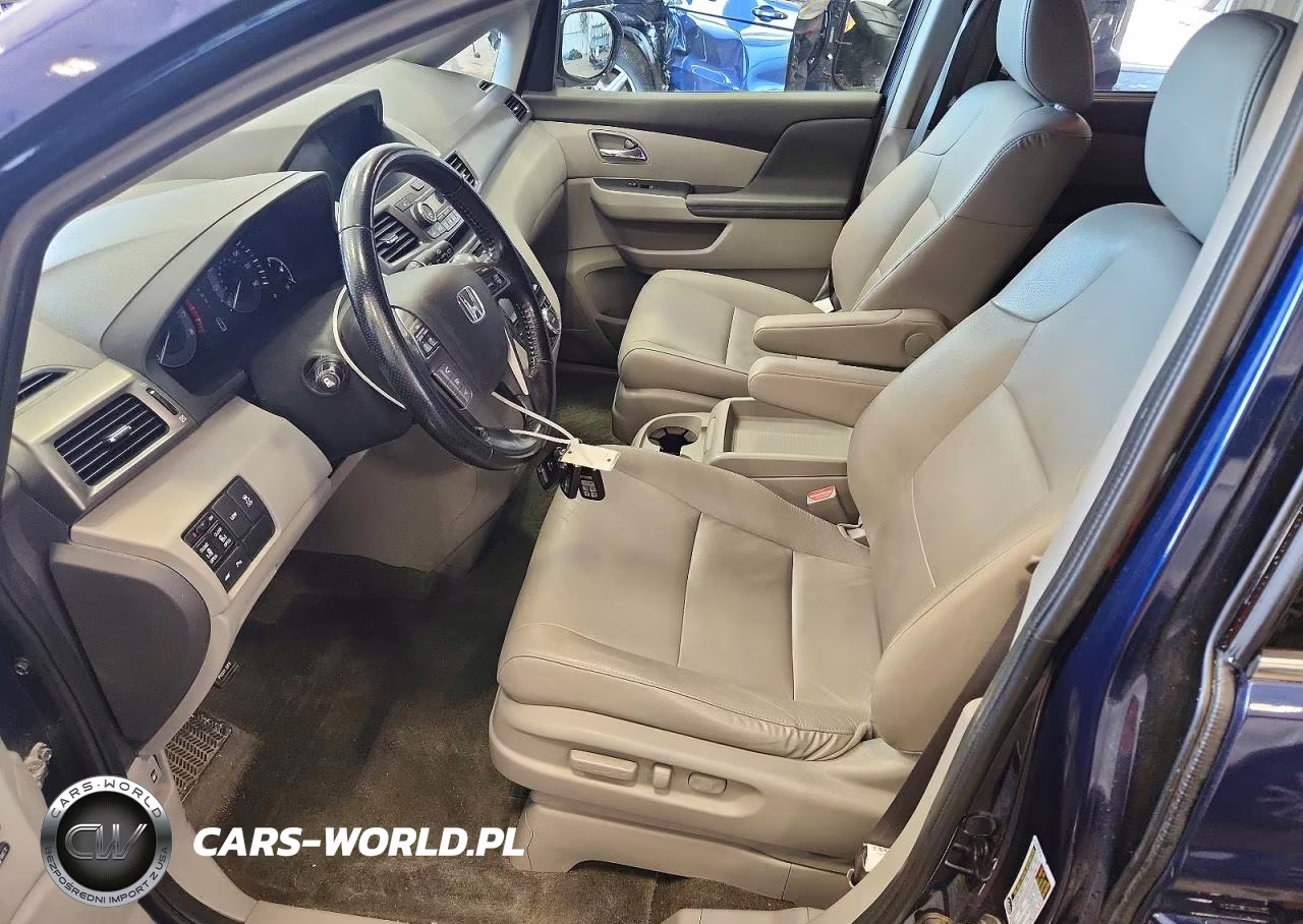 2016 Honda Odyssey Touring VIN:5FNRL5H93GB026652 - 7