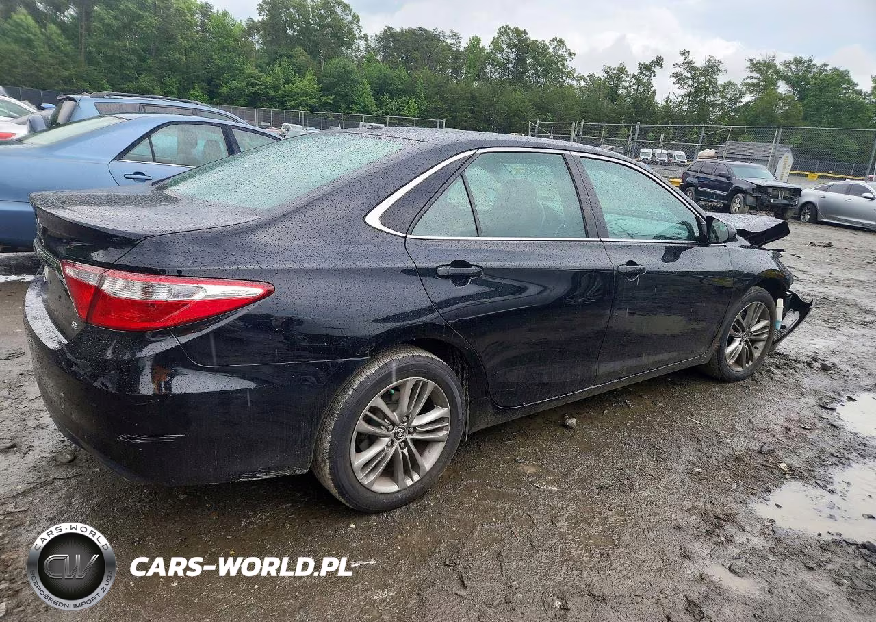 2015 Toyota Camry Se VIN:4T1BF1FK4FU105398 - 3